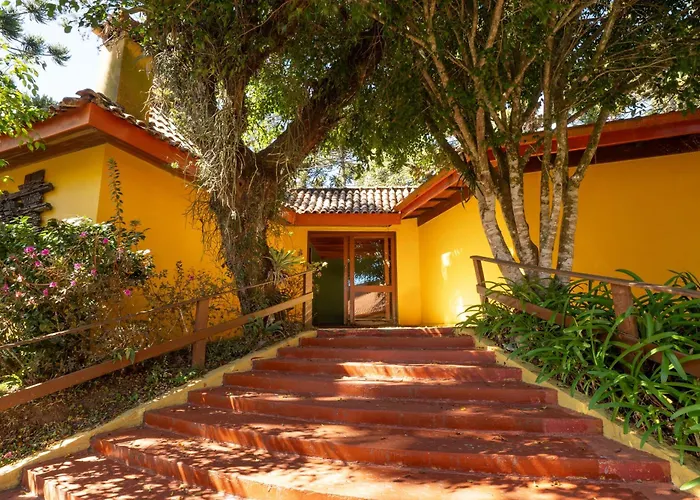 Surya-Pan Hotel Refugio